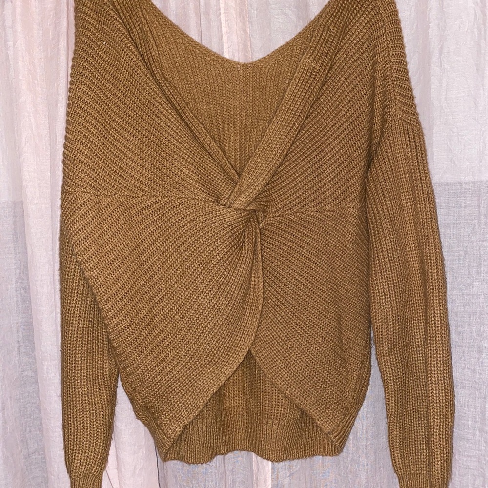 Reversible sweater